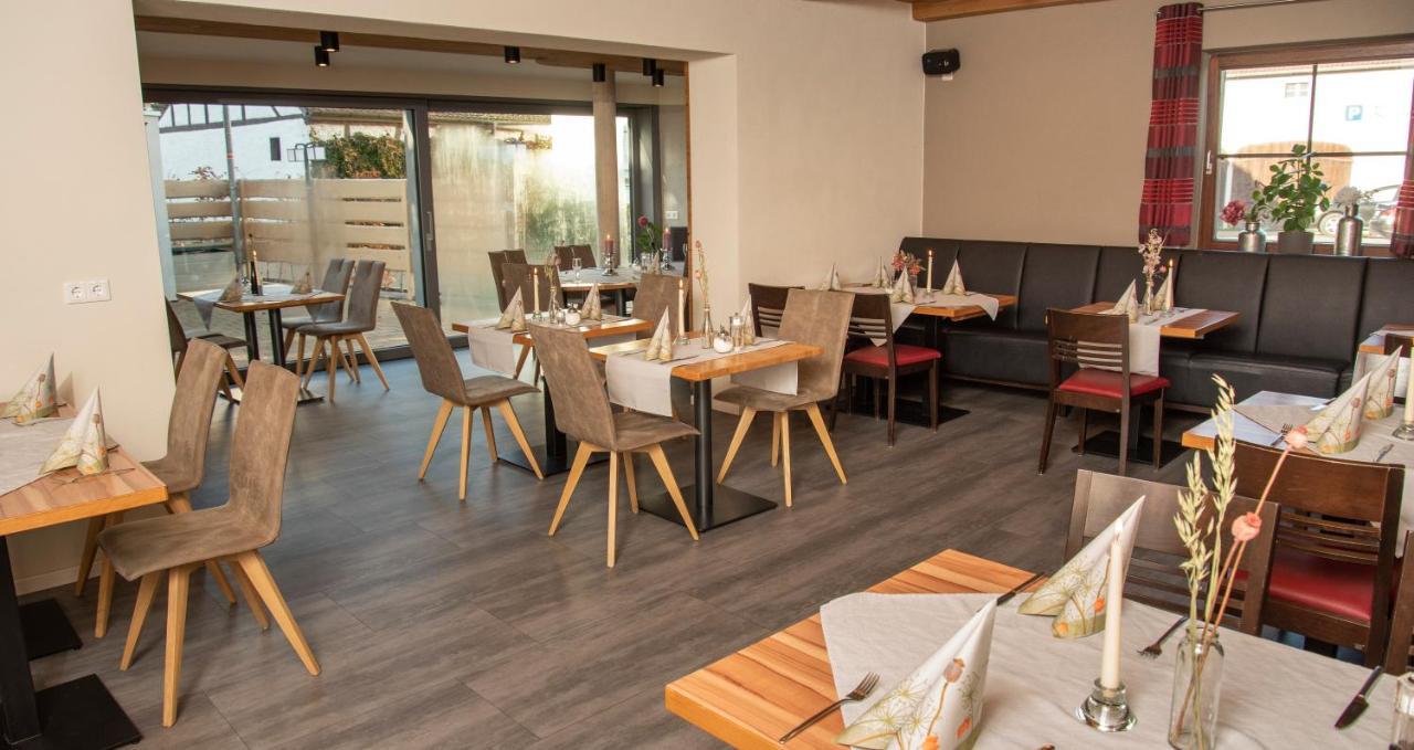 Gasthof Zum Goldenen Lamm Wettelsheim Εξωτερικό φωτογραφία